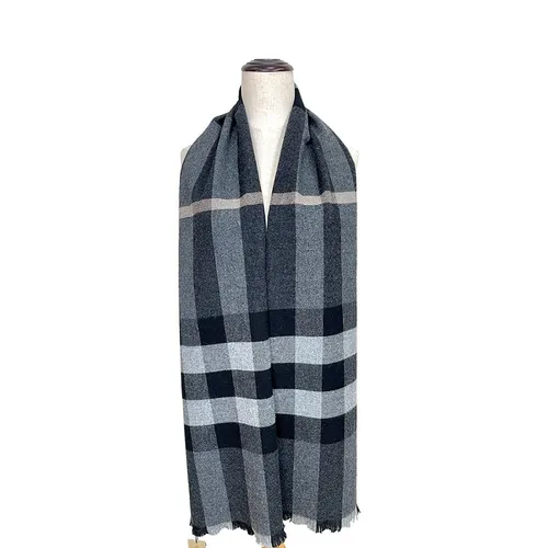 Khăn Quàng Cổ Burberry Check Scarf Màu Xám Đen
