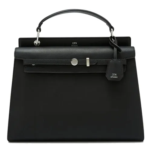 Túi Đeo Chéo Nữ Lyn Re-Edit Anderson Ease Top L Handbag - Black L25FBWA043 Màu Đen