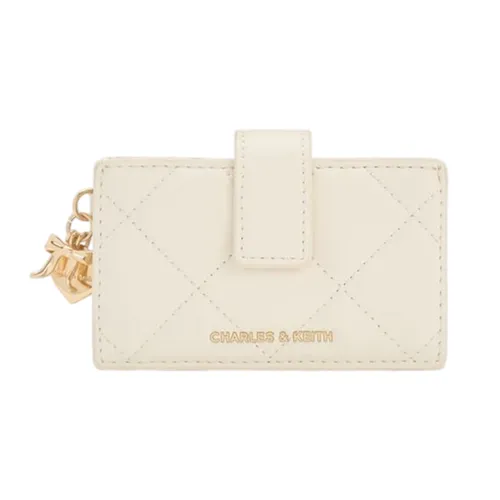 Ví Nữ Charles & Keith CNK Arrietty Quilted Bow-Heart Card Holder Cream CK6-50701613 Màu Kem