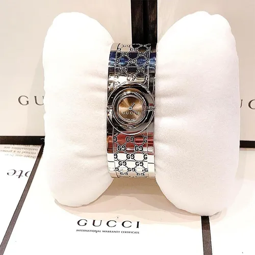 Đồng Hồ Nữ Gucci Twirl 112 Bangle Brown Dial YA112501 Màu Bạc