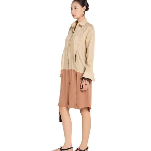 Áo Kiểu Nữ F2 Fashion & Freedom Linen A Touch Of Effortless Elegance AK648-KN-FREE-0325 Màu Kem Nâu