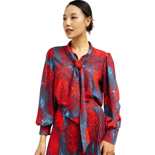 Áo Kiểu Nữ F2 Fashion & Freedom Women's AK595-DO-S-0723 Màu Đỏ Size S