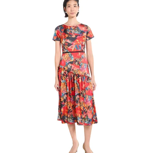 Váy Nữ F2 Fashion & Freedom Silk Tender Drit D341-DO CAM-S-0425 Màu Đỏ Cam Size S