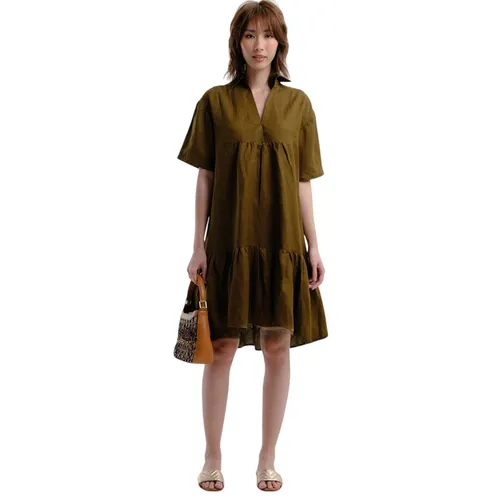 Váy Suông Nữ F2 Fashion & Freedom Brown And Yellow Linen Dress For Summer D597-NV-S-0322 Màu Nâu - Vàng&nbsp;Size S