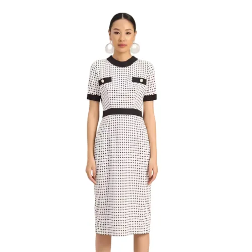 Váy Nữ F2 Fashion & Freedom D696-TCR-S-0223 Màu Trắng/Đen Size S