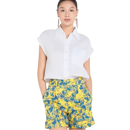 Quần Short Nữ F2 Fashion & Freedom A Touch Of Effortless Elegance QS69-VX-S-0622 Màu Vàng - Xanh Size S