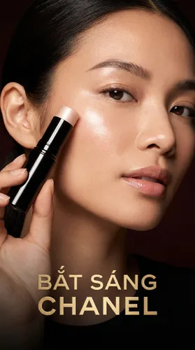 Bắt Sáng Dạng Thỏi Chanel Baume Essentiel Multi-use Glow Stick Sculpting 8g