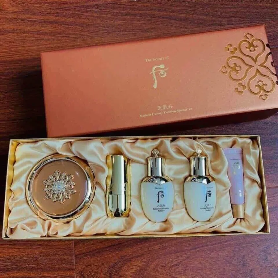 Whoo Full hộp Set Quà tặng - Set Phấn Nước Whoo Cheongidan Radiant Essence Cushion SPF50+/PA+++ - Vua Hàng Hiệu