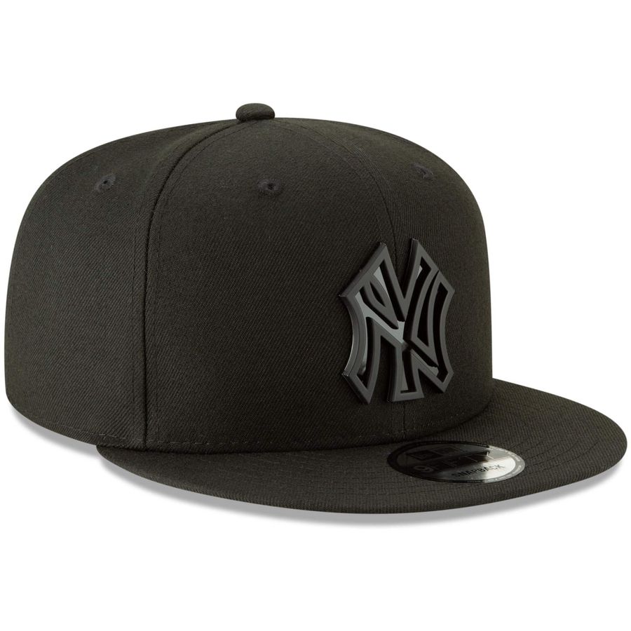 MÅ© Men's New York Yankees New Era Black Metal Stack 9FIFTY Adjustable Hat