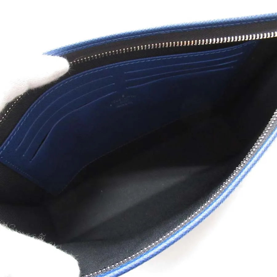 Louis Vuitton LV Pochette Voyage MM Blue Leather ref.270353 - Joli