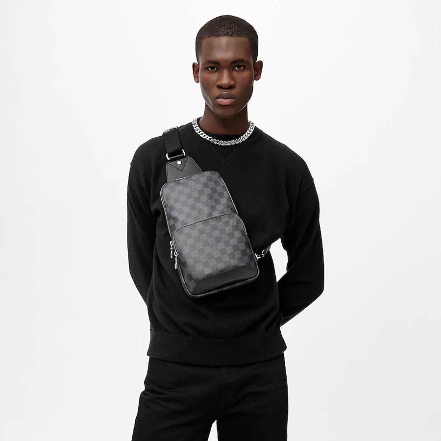 Avenue sling bag Louis Vuitton Black in Plastic  21022494