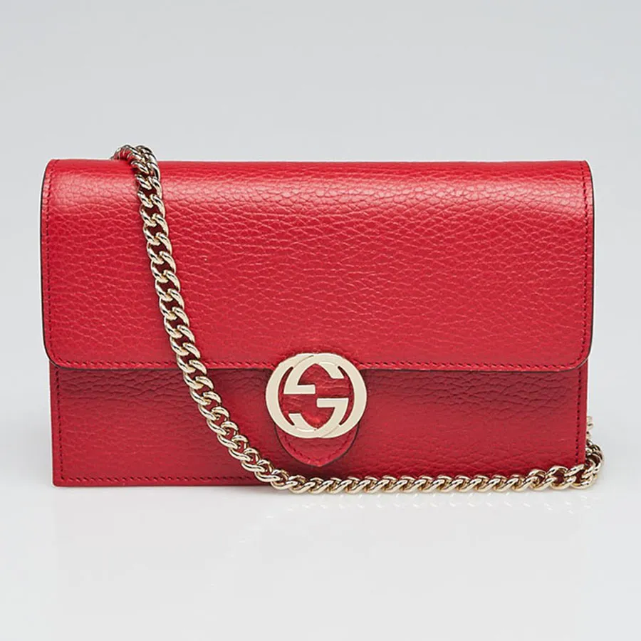 Mua Túi Gucci Red Pebbled Leather Interlocking G Wallet On Chain Clutch Bag  Màu Đỏ - Gucci - Mua tại Vua Hàng Hiệu h027368