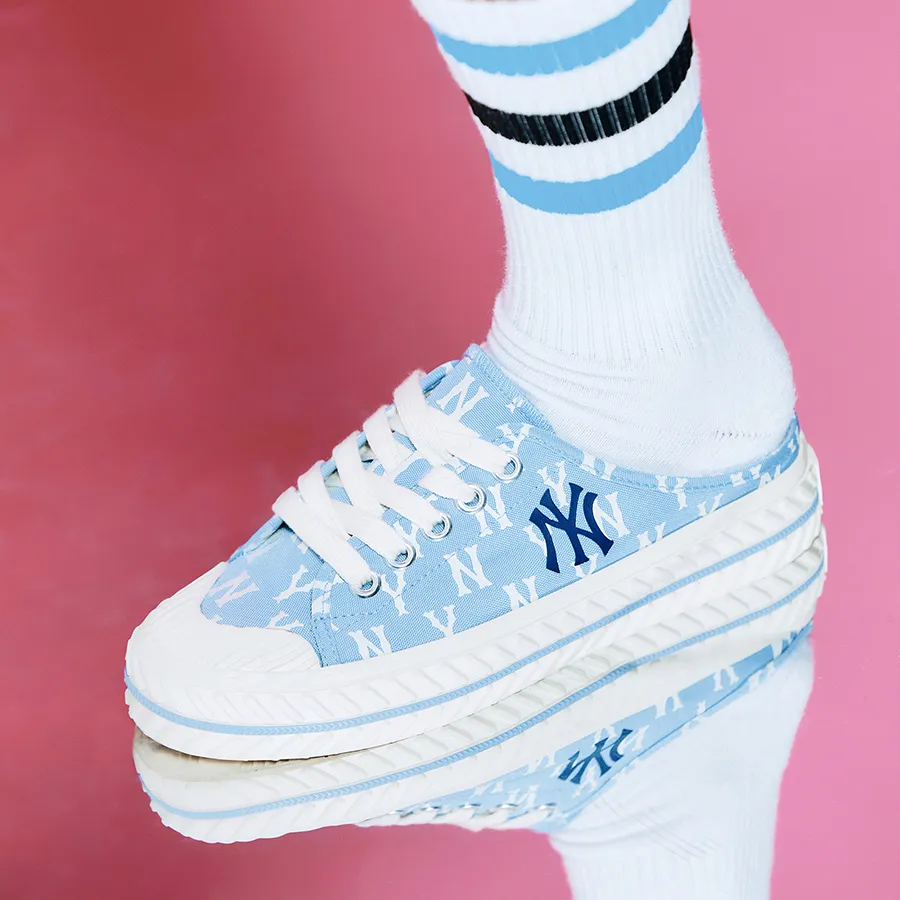 【韓国】MLB■PLAYBALL MULE MONOGRAM■追跡送料込 ☆MLB☆ Playball Mule Monogram 男女兼用 韓国発 スニーカー