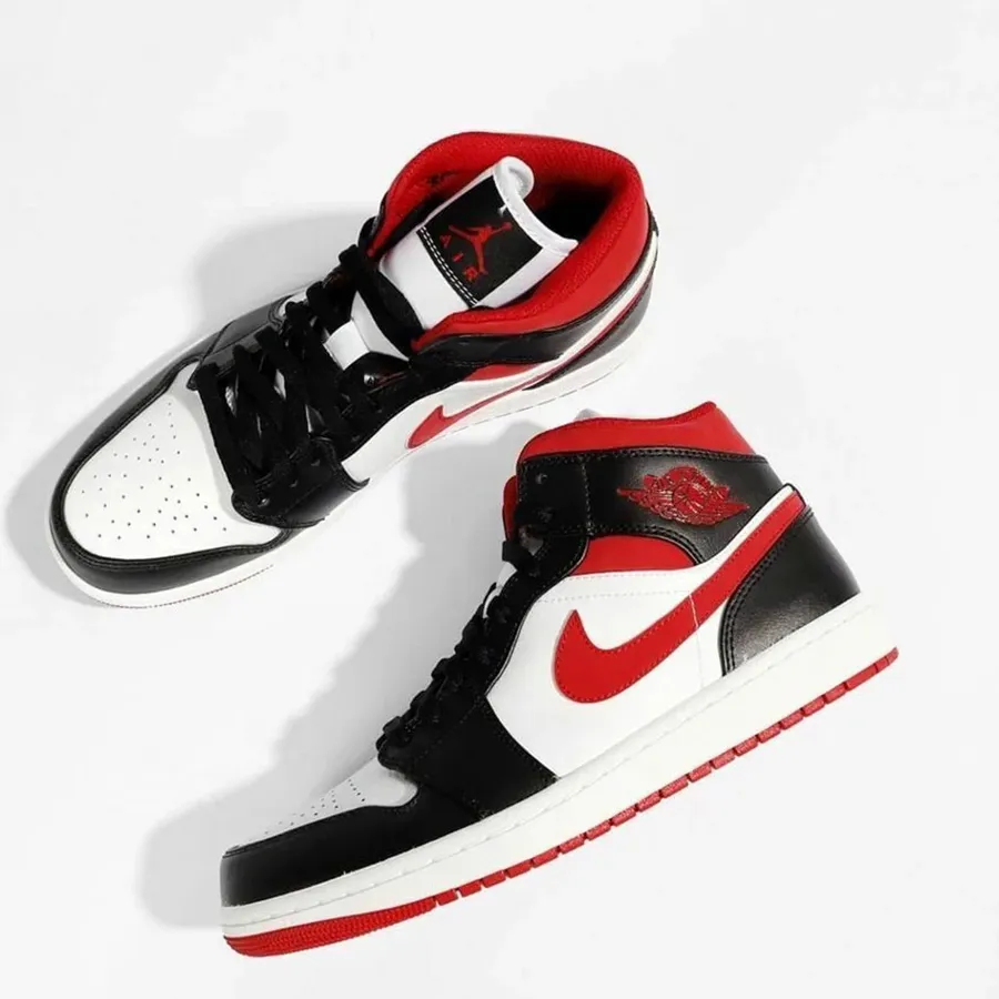 nike air jordan red metallic