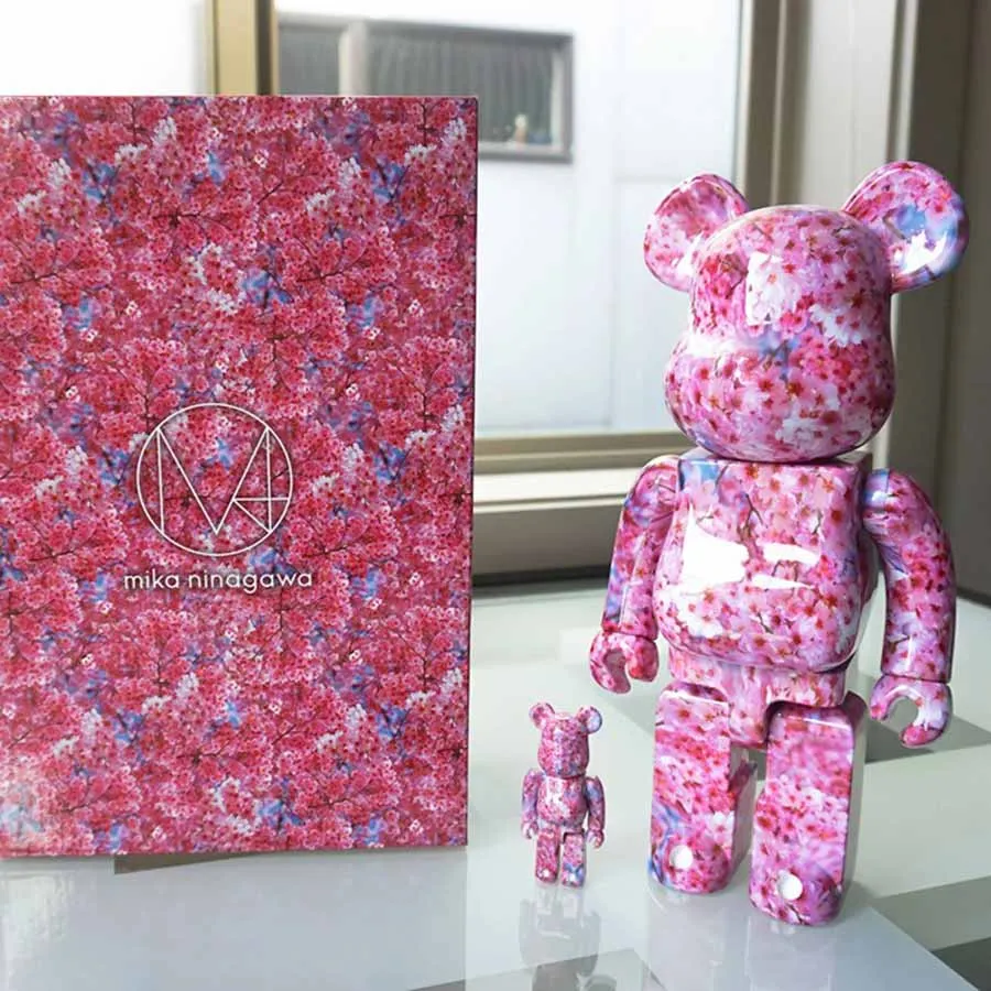 Đồ Chơi Mô Hình Bearbrick Mika Ninagawa Sakura Màu Hồng Đào Size