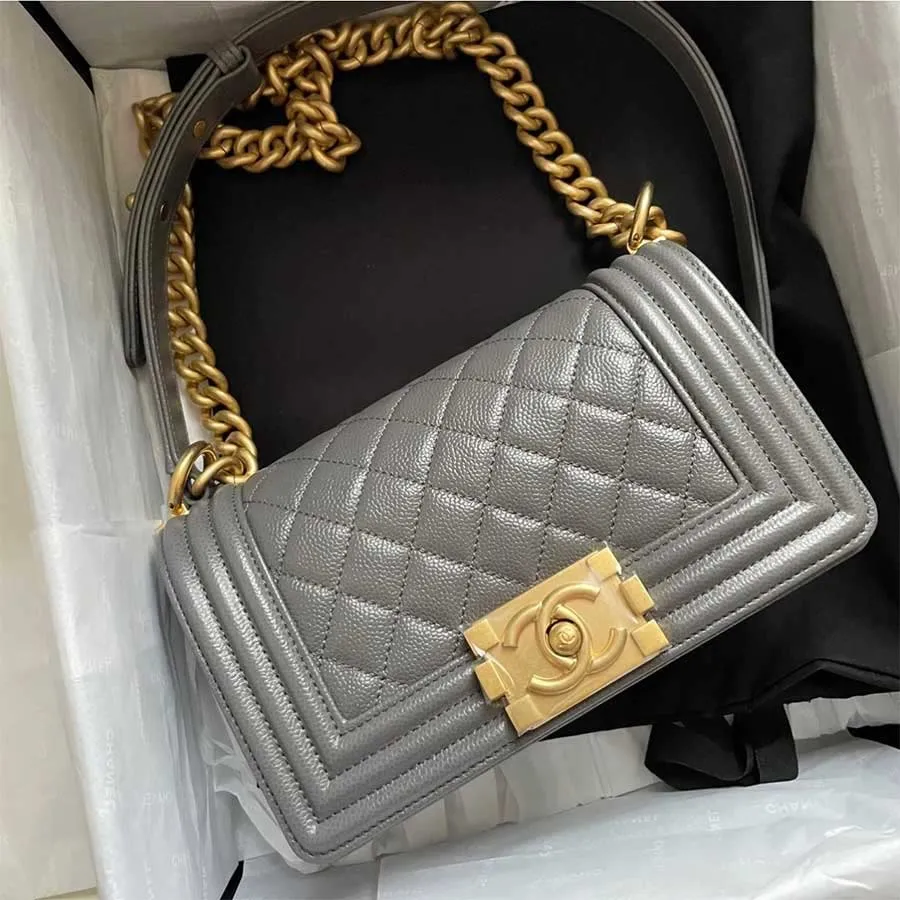 Túi xách Chanel Boy chuẩn Authentic  CN000156