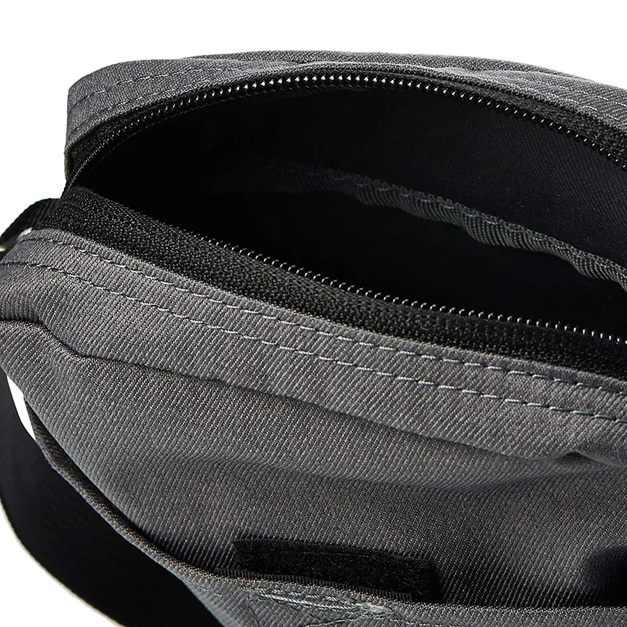 nike men's core small items 3.0 shoulder bag