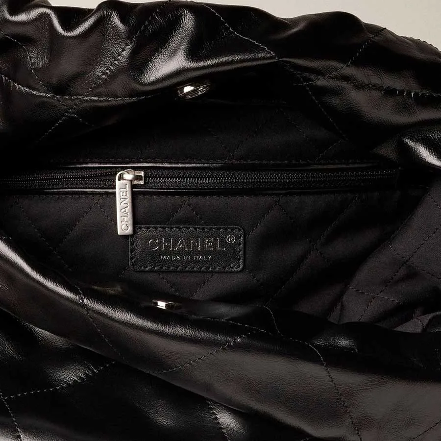 Mua Túi Đeo Vai Chanel HoBo 22 Bag Black Màu Đen Khóa Bạc - Chanel - Mua  tại Vua Hàng Hiệu h053616