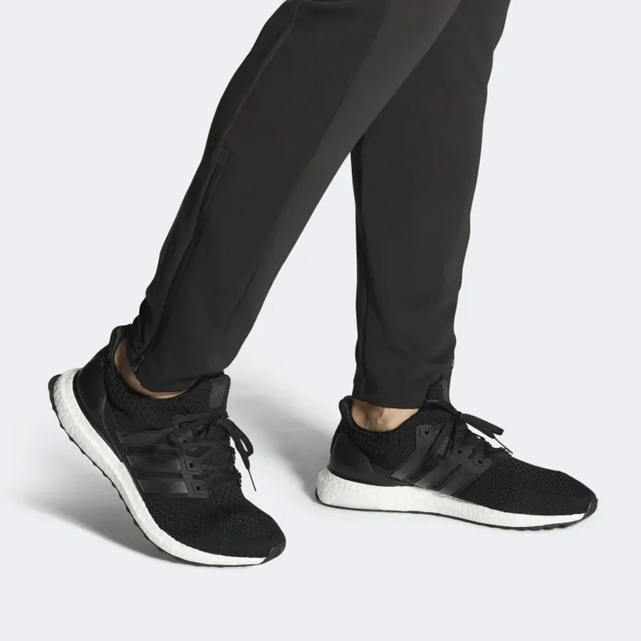Mua Giày Thể Thao Adidas Ultraboost 5 DNA Running Lifestyle GV8746 Màu ...