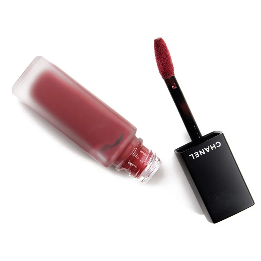 Chanel Rouge Allure Gloss - 19 Pirate - Lady From A Tramp