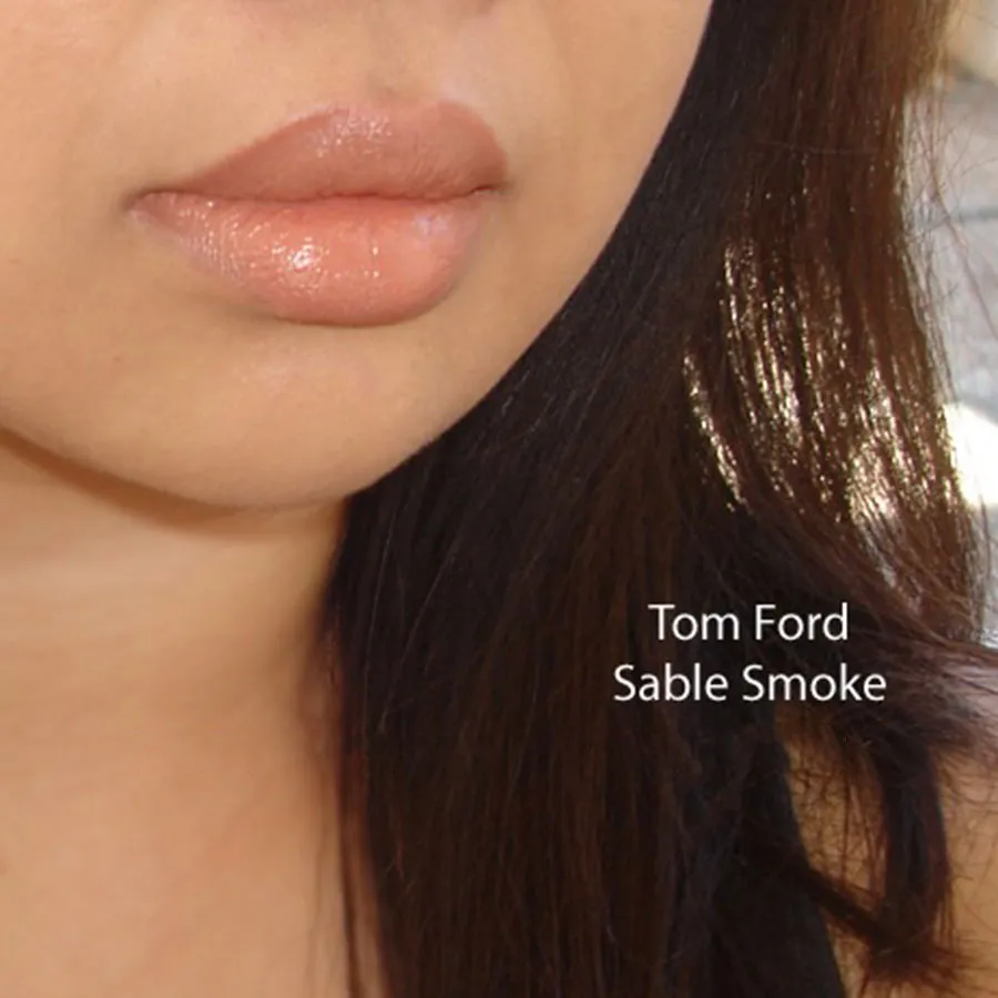 Mua Son Tom Ford Lip Color 14 Sable Smoke Màu Nude chính hãng, Son lì cao  cấp, Giá tốt