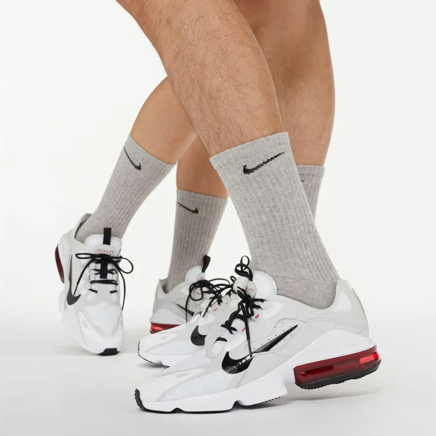 nike air max infinity 2 on feet