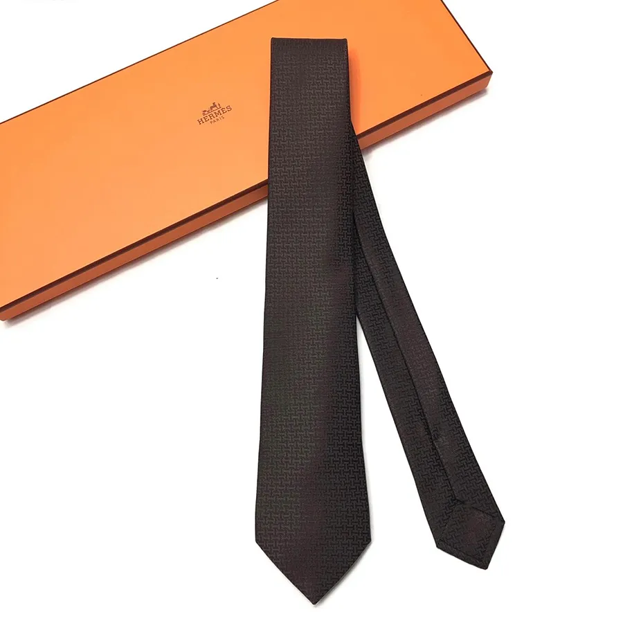 Thời trang 100% silk twill - Cà Vạt Nam Hermès Upside Down Brun Màu Nâu Đen - Vua Hàng Hiệu