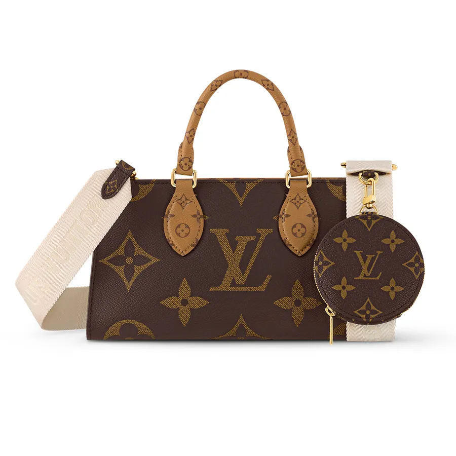 Louis Vuitton Monogram Casual Style Leather Crossbody Logo Shoulder Bags  (M46583) in 2023
