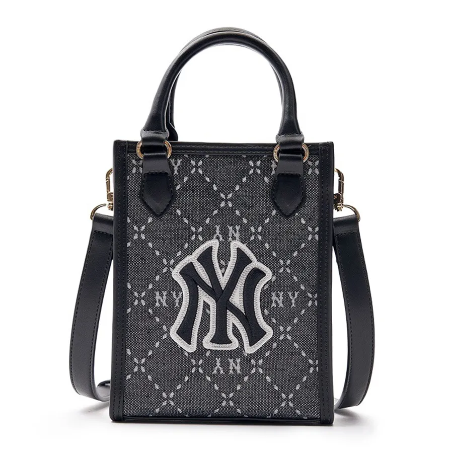 Túi xách MLB Có sẵn - Túi Đeo Chéo MLB Classic Monogram Jacquard New York Yankees Bag 7ACRMD93N-50KBS Màu Đen - Vua Hàng Hiệu