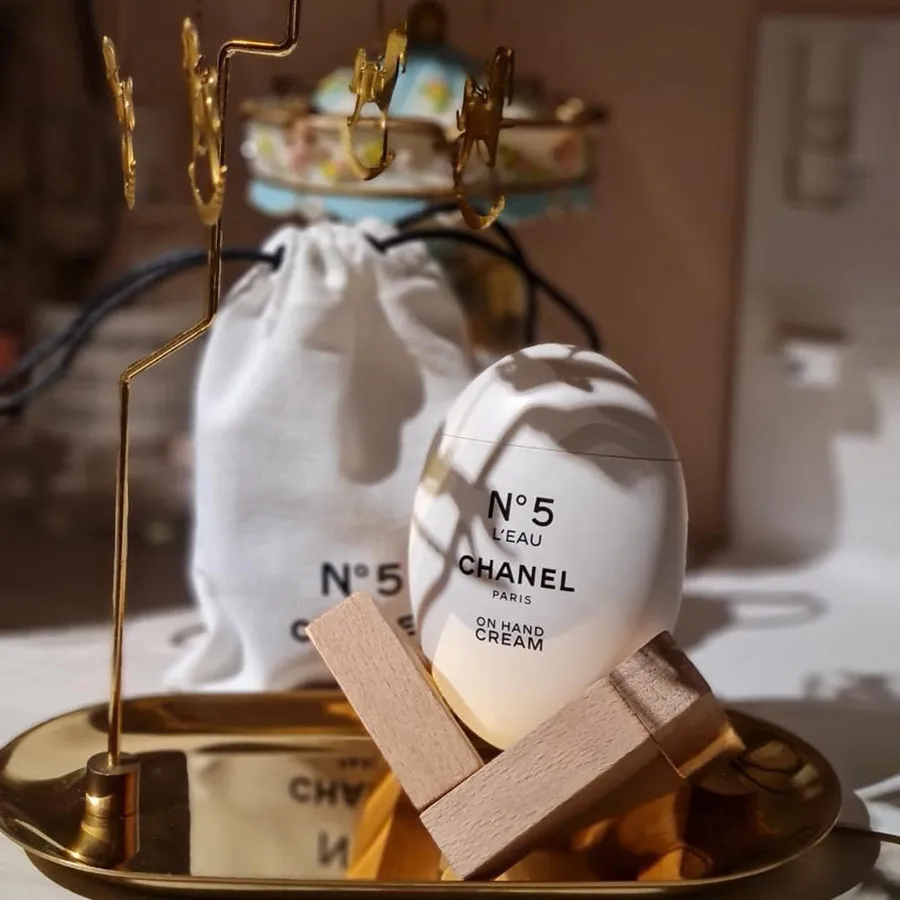 L Eau Chanel Number Cream CHANEL N°5 L'EAU ON HAND CREAM