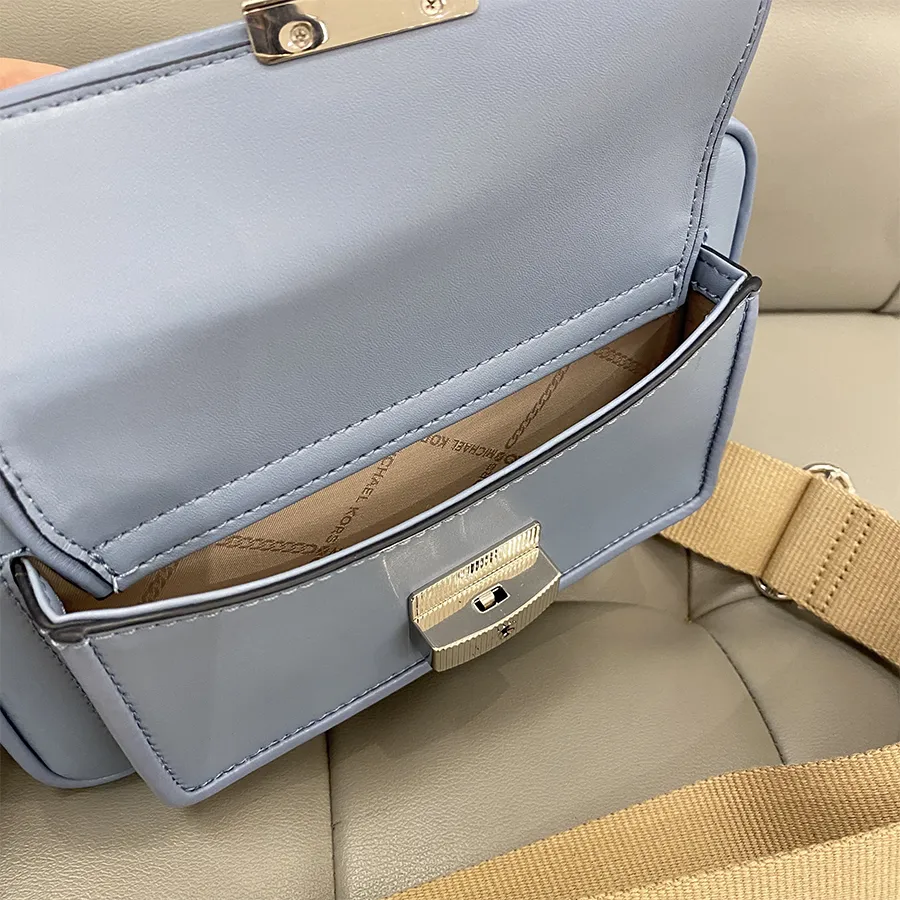 Mua Túi Đeo Chéo Nữ Michael Kors MK Bradshaw Medium Pocket Camera Xbody