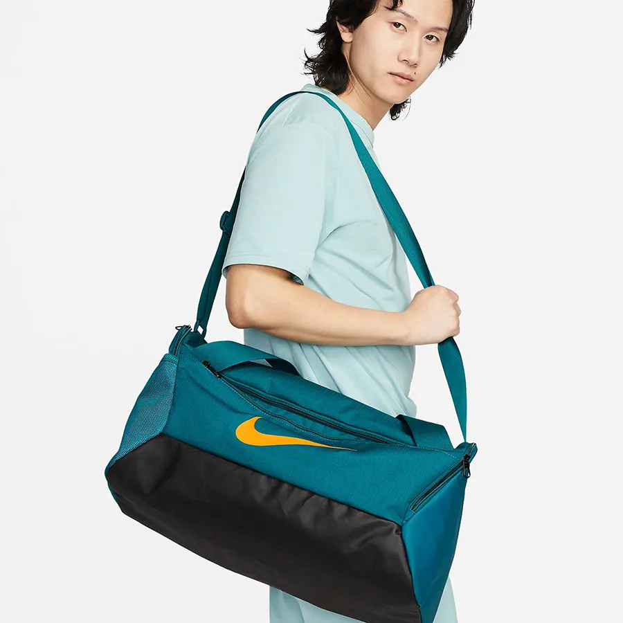 nike duffel bag small