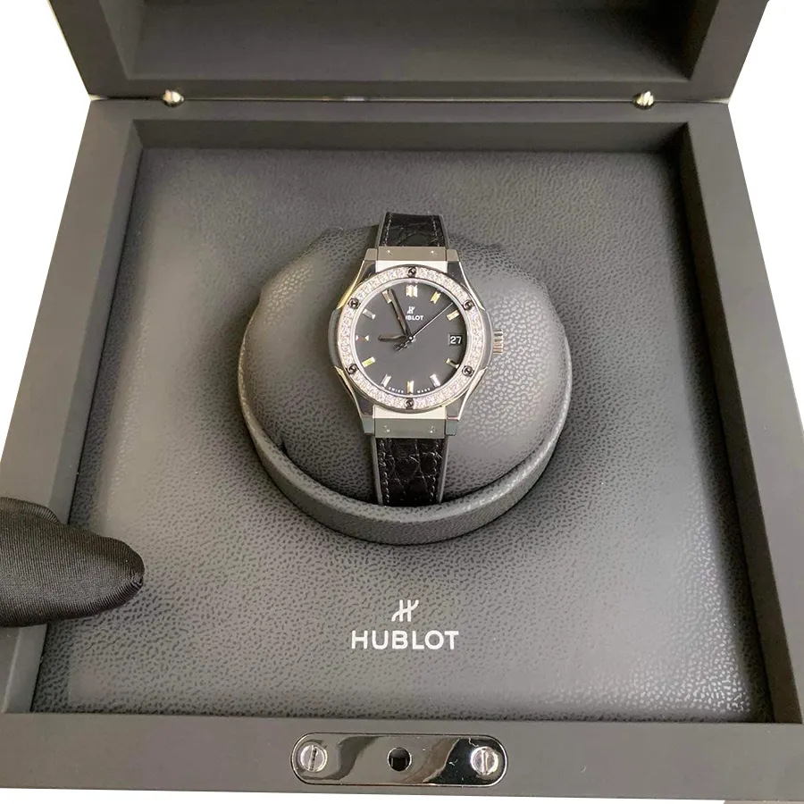 Hublot - Đồng Hồ Nữ Hublot Classic Fusion Titanium Diamonds 33mm Màu Đen - Vua Hàng Hiệu
