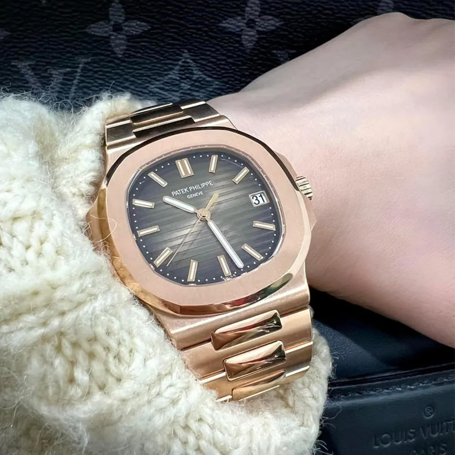 Đồng Hồ Nam Patek Philippe Nautilus 5711/1R Rose Gold Màu - Main Image