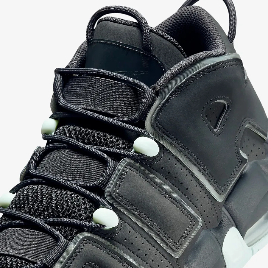 nike uptempo black size 5