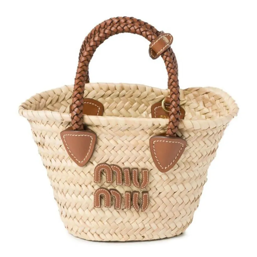 Miu Miu - Túi Cói Xách Tay Nữ Miu Miu Logo-Appliqué Woven Bag Màu Be Nâu Size S - Vua Hàng Hiệu