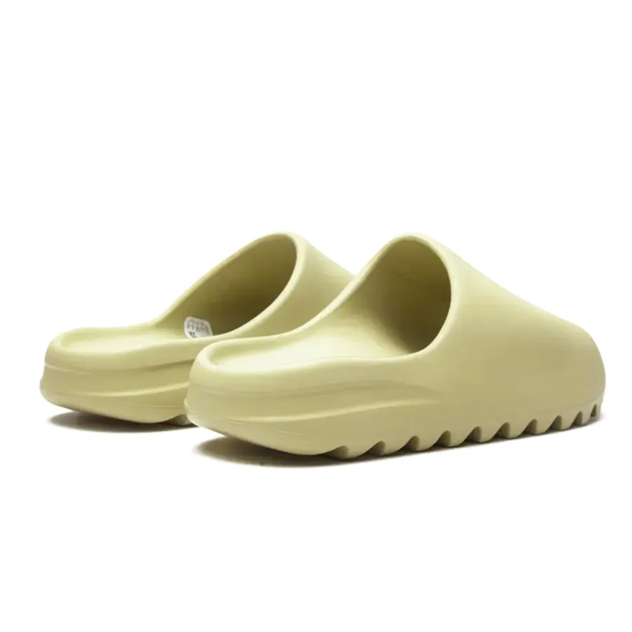 yeezy slides 37