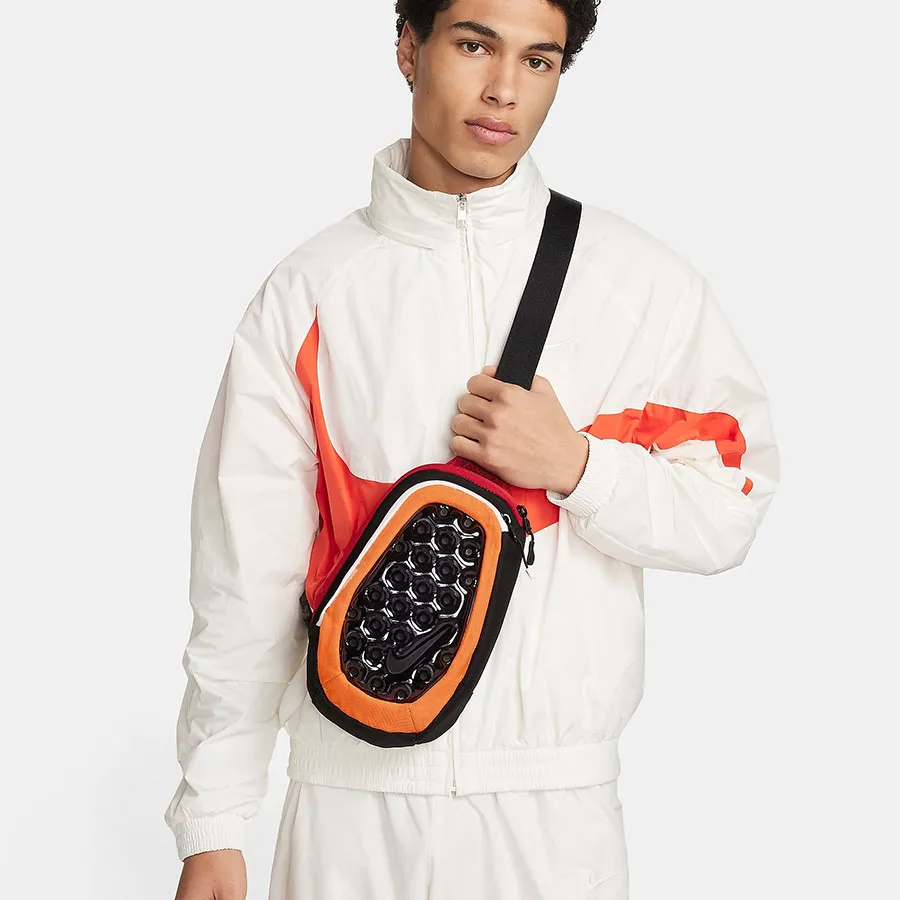 Túi Đeo Chéo Nike Air Max Crossbody Bag FN0953-010 Màu Đen Vàng