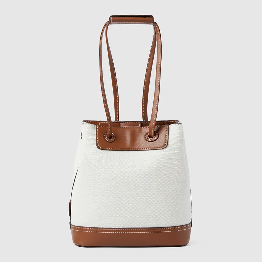 WHO.A.Uの Steve Canvas Square Bucket Bag / WHBGD4911A WHO.A.U] Steve Canvas Square Bucket Bag | WHBGD4911A