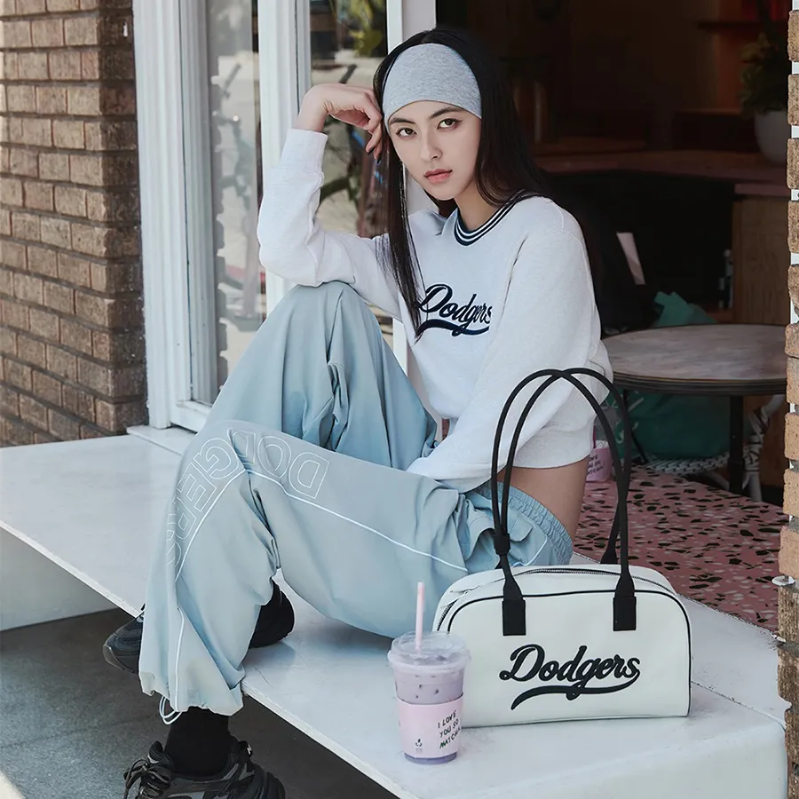 バックパック・リュック MLB Korea Varsity Cursive Denim Shoulder Bag LA DCream 3ABQL VARSITY CURSIVE DENIM SHOULDER BAG NEW YORK YANKEES