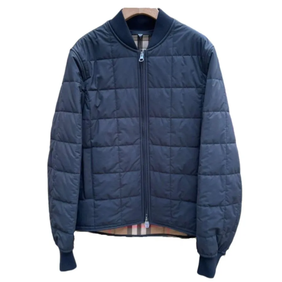 Áo Khoác Nam Burberry Ferndale Quilted Bomber Jacket Màu Xanh Navy Size S