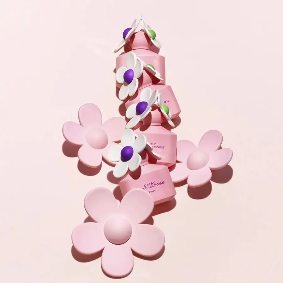 MARC JACOBS DAISY POP 50ml 限定版 マーク ジェイコブスのシグネチャーフレグランス「DAISY」より