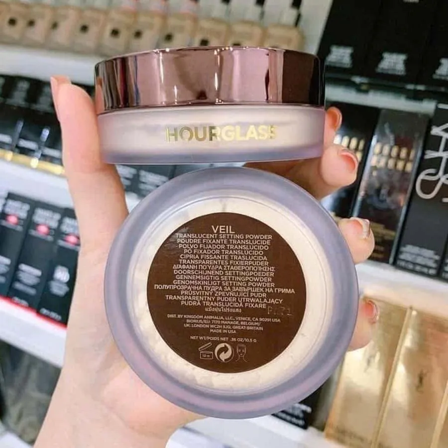 PHẤN PHỦ HOURGLASS MÀU TRANSLUCENT PHÙ HỢP MỌI TÔNG DA