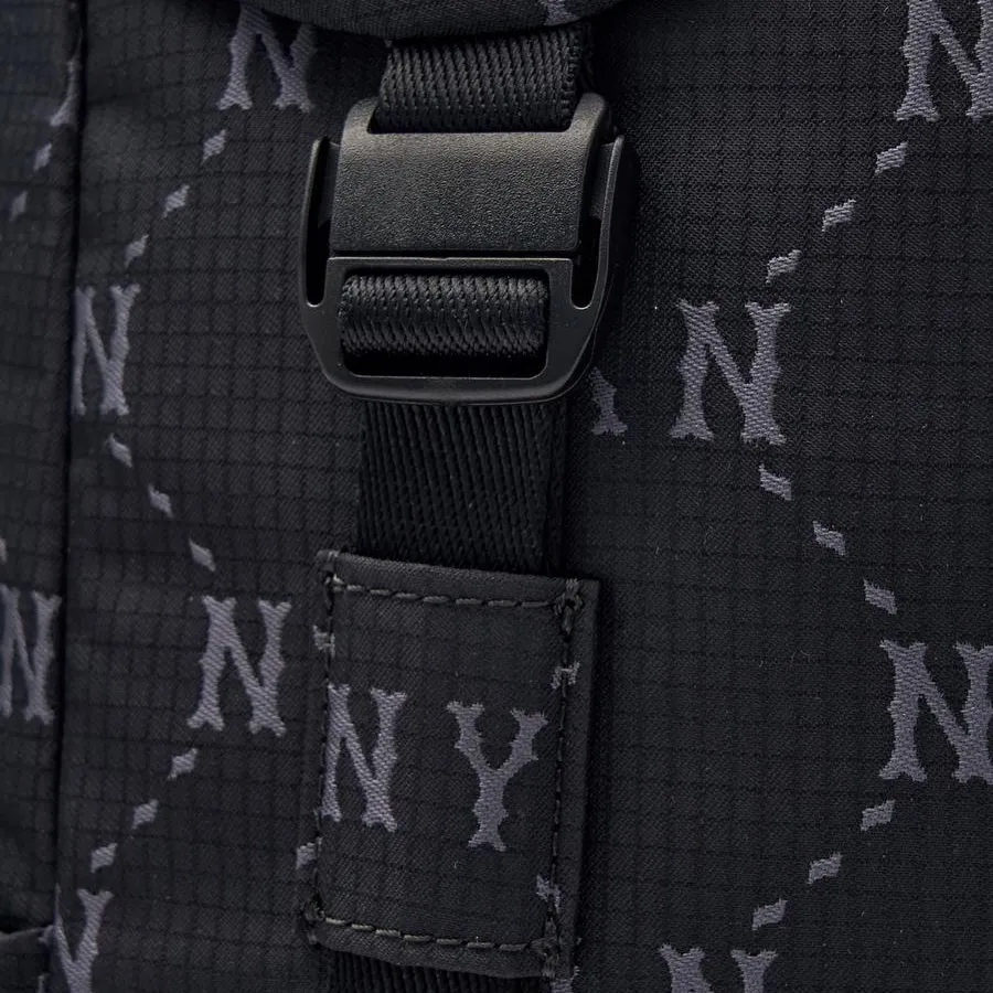 ★MLB Korea★ Diamond Monogram Sportive Backpack NY Black 3A ☆MLB Korea☆ Diamond Monogram Sportive Backpack NY Black 3A