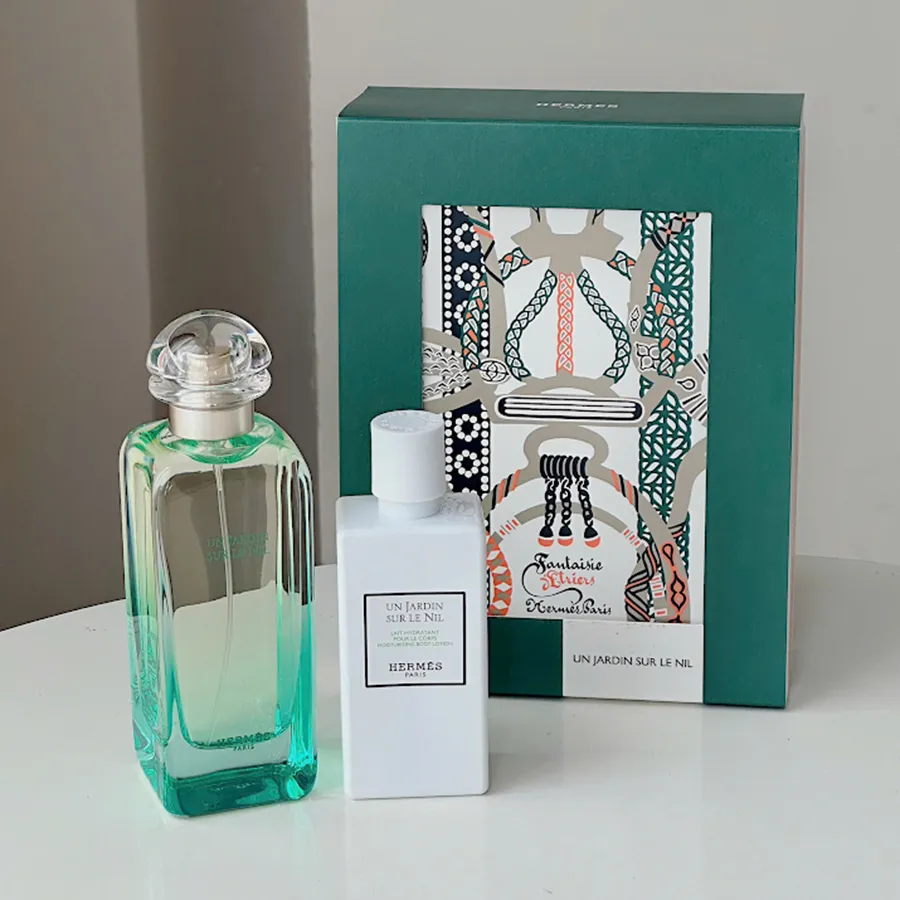 Set Nước Hoa Unisex Hermès Un Jardin Sur Le Nil 100ml Và Body