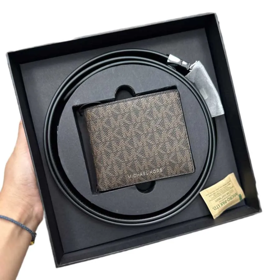 Set Ví + Thắt Lưng Nam Michael Kors MK Signature Logo Wallet And Reversible Belt Gift Set Màu Nâu