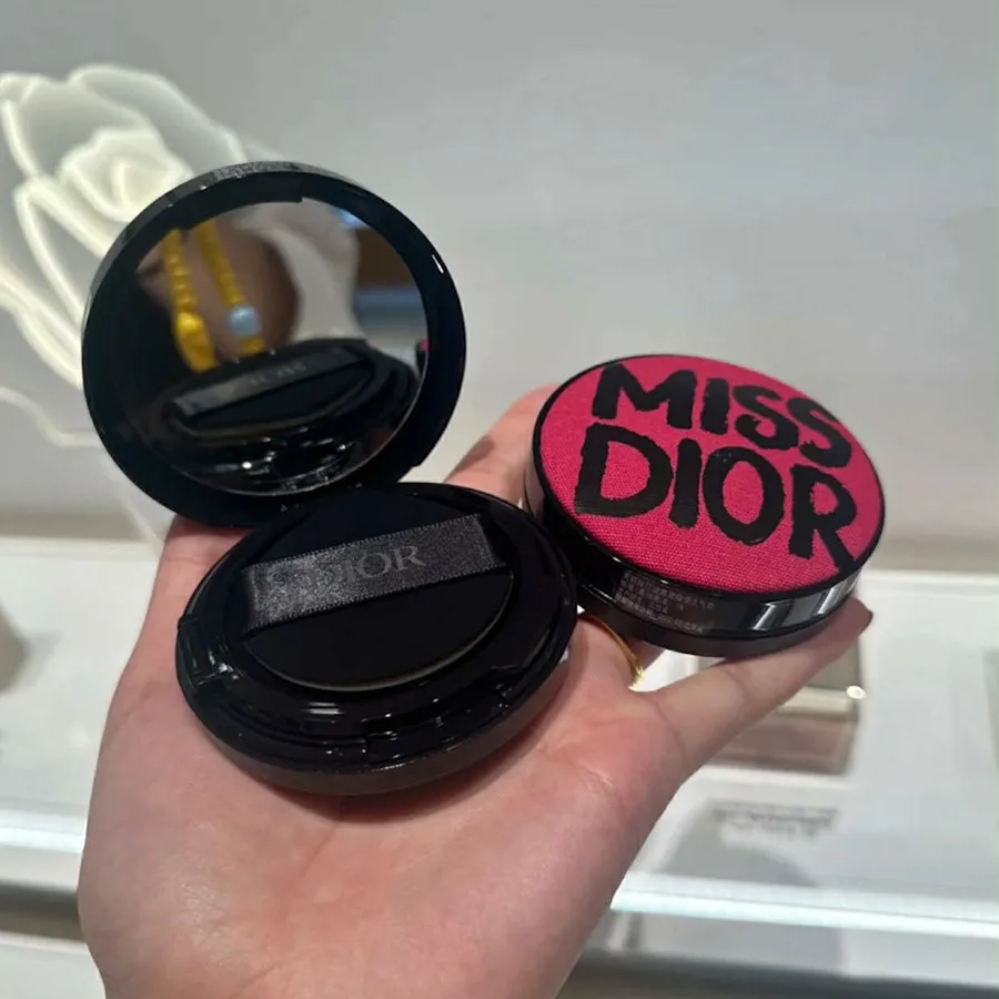 Phấn Nước Dior Cushion Dior Forever 0N Shocking Pink Gồm Case Lõi