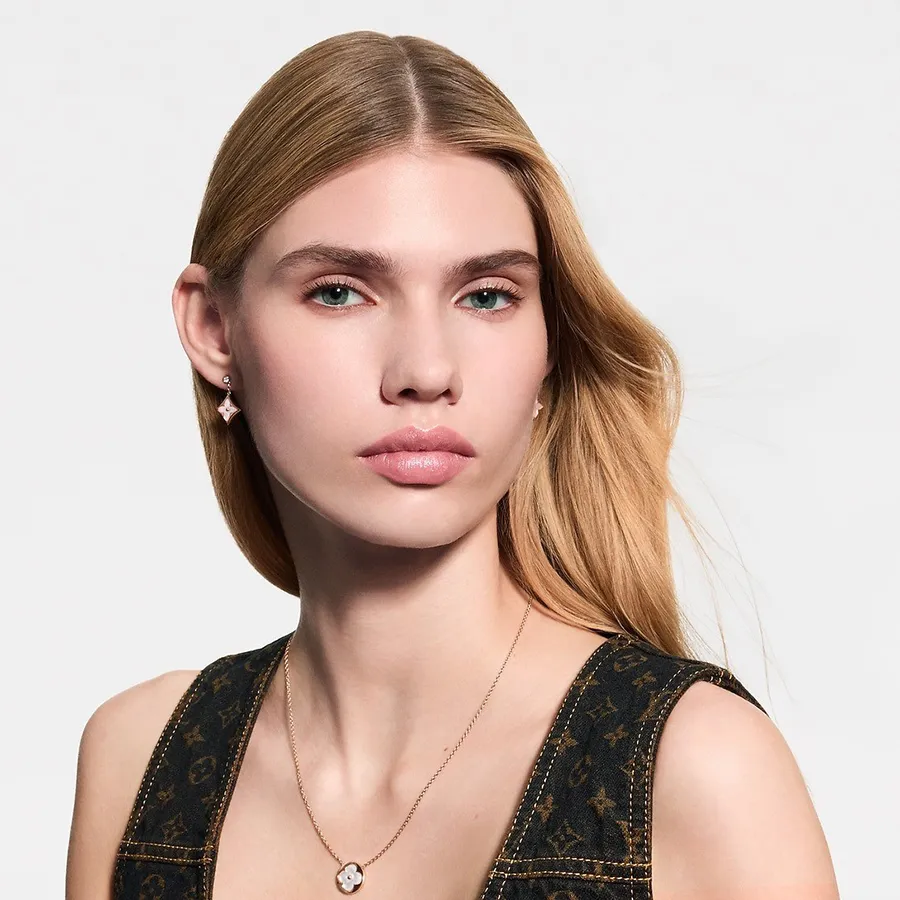 口紅 LOUIS VUITTON LV BAUME 030 Tender Bliss Son Dưỡng Louis Vuitton LV Baume 030 Tender Bliss Màu Hồng