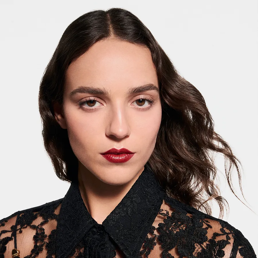 Son Louis Vuitton LV Rouge - Satin Lipstick 506 Unreachable Màu Đỏ