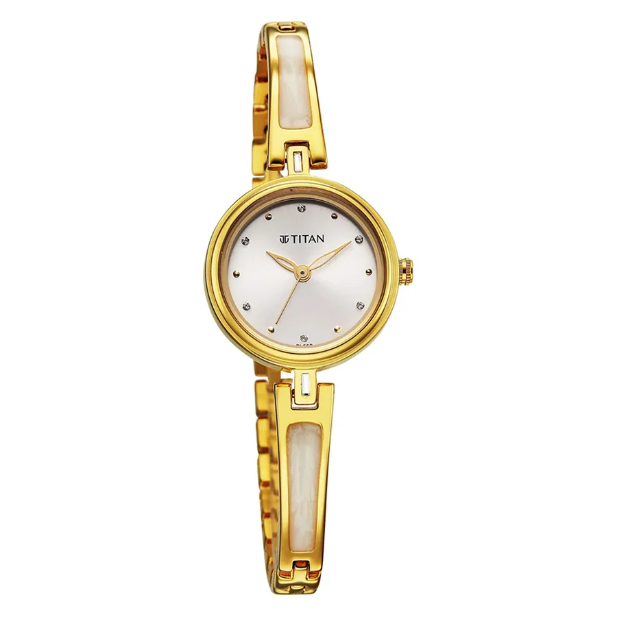 Đồng Hồ Nữ Titan Silver Dial Gold Metal Strap Analog Watch For Women 2601YM06 Màu Vàng Gold